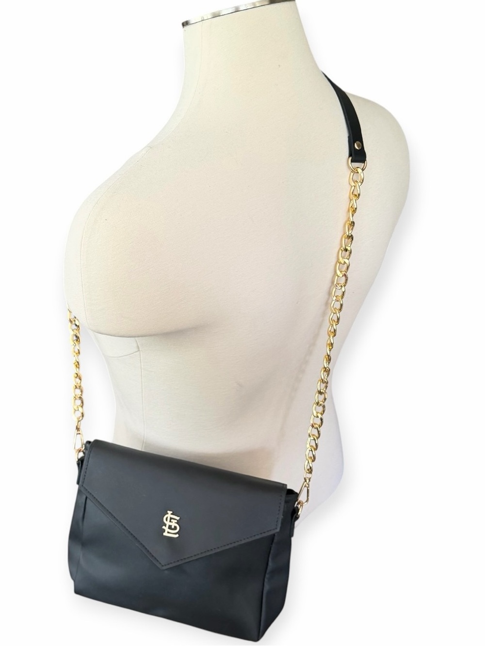 NIB RARE FIND St Louis Cardinals Black Purse Handbag with Gold Metal StL Logo